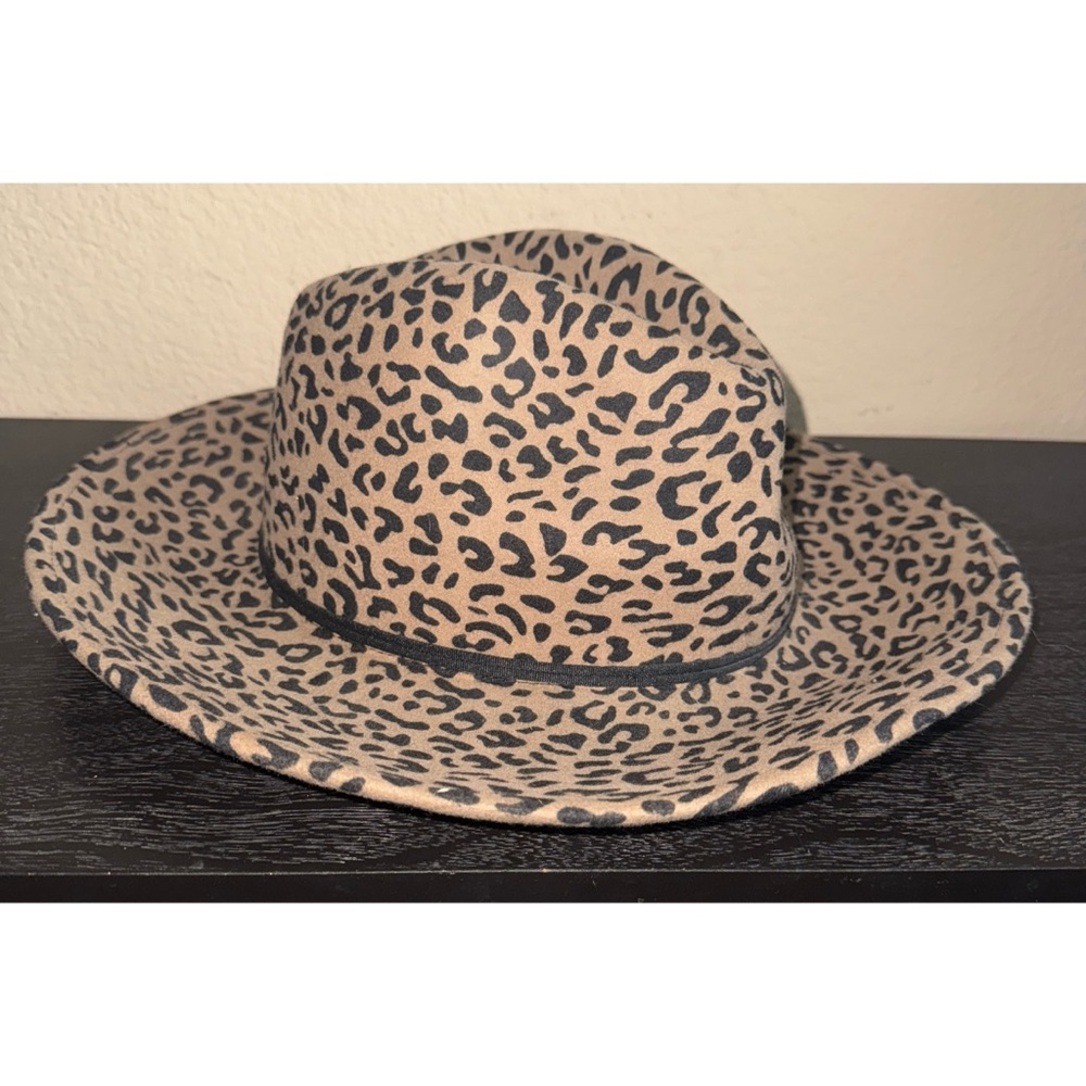Olive & Pique Leopard Print Wool Hat